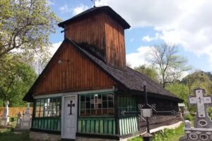 Biserica de lemn Nașterea Maicii Domnului