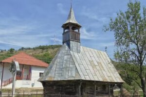 Biserica de lemn &rdquo;Sf. Arhangheli Mihail și Gavriil&rdquo;