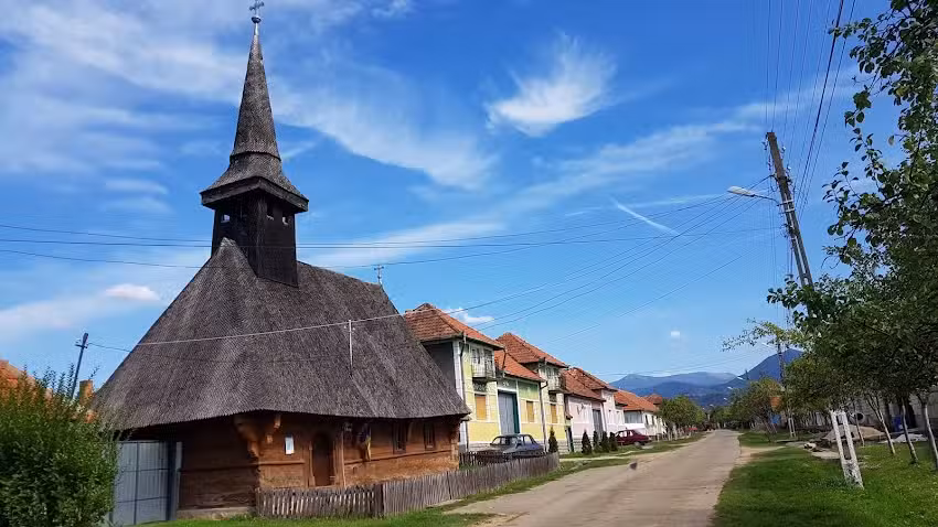 Biserica de lemn &bdquo;Sf. Gheorghe&rdquo;