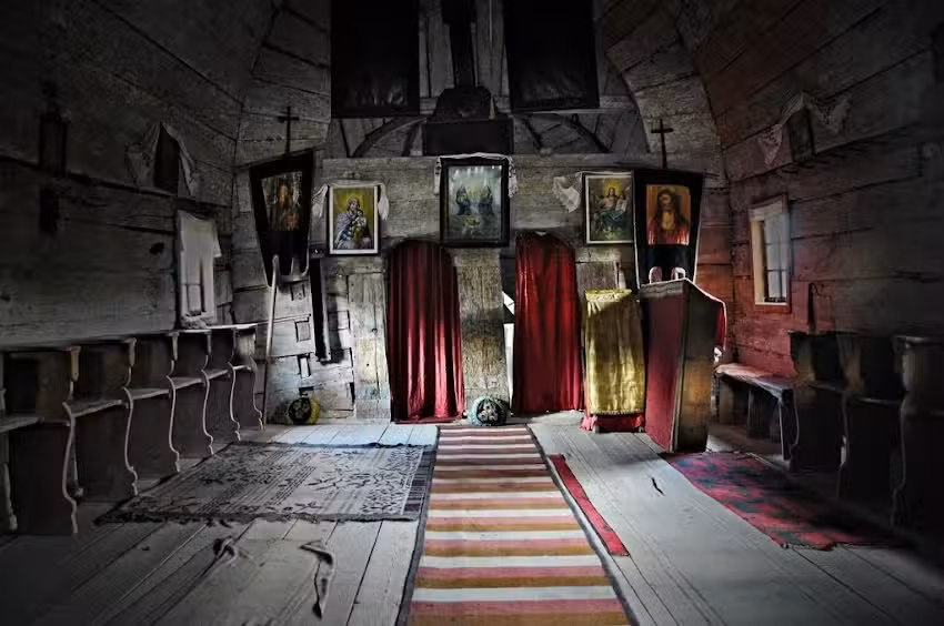 Biserica de lemn &rdquo;Sf&acirc;nta Treime&rdquo;