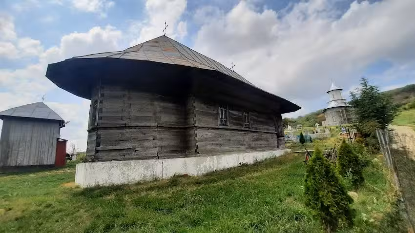 Biserica de lemn &bdquo;Sf&acirc;ntul Ierarh Nicolae&rdquo; Ob&acirc;rșeni