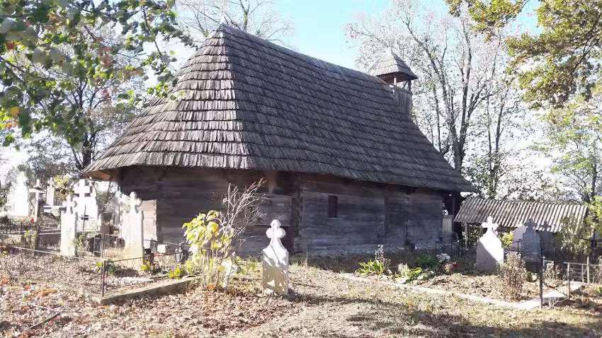 Biserica de lemn Sf&acirc;ntul Ioan Zlataost