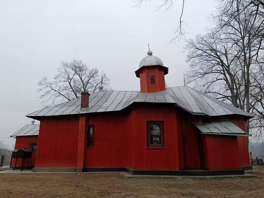 Biserica de lemn Sf&acirc;ntul Pantelimon Bașeu Hudești