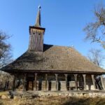 Biserica de lemn Sfinții Apostoli Petru și Pavel