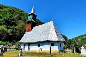 Biserica de lemn Sfinții Arhangheli