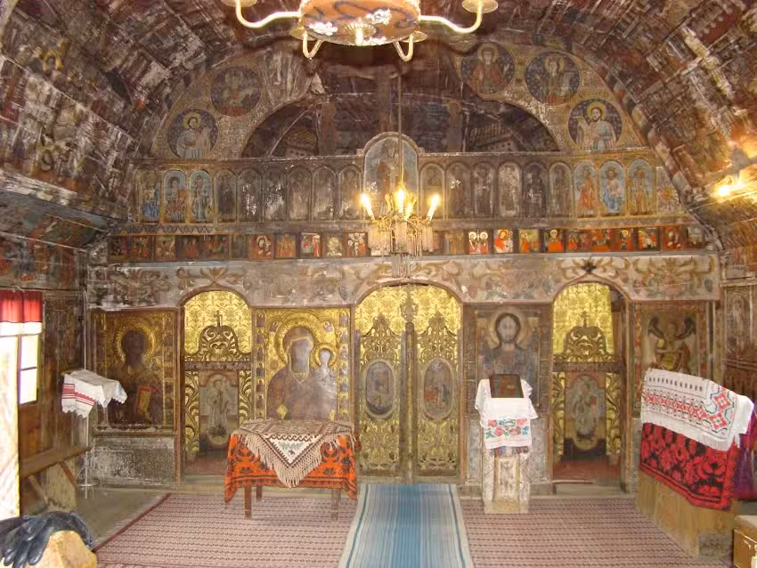 Biserica de lemn Sfinții Arhangheli Mihail și Gavriil