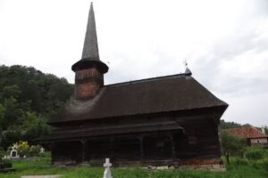 Biserica de lemn „Sfinții Arhangheli Mihail și Gavriil”