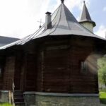 Biserica de lemn &bdquo;Sfinții Arhangheli Mihail și Gavriil&rdquo;
