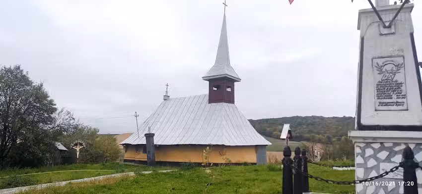 Biserica de lemn,,Sfinții Arhangheli Mihail și Gavriil&rdquo;