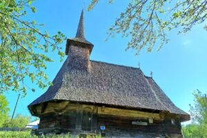 Biserica de lemn &bdquo;Sfinții Arhangheli Mihail și Gavriil&rdquo; din Drăghia