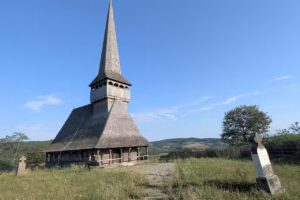 Biserica de lemn Sfinții Arhangheli Mihail și Gavril