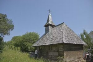 Biserica de lemn &bdquo;Sfinții Arhangheli Mihail și Gavril&rdquo; din satul Văleni