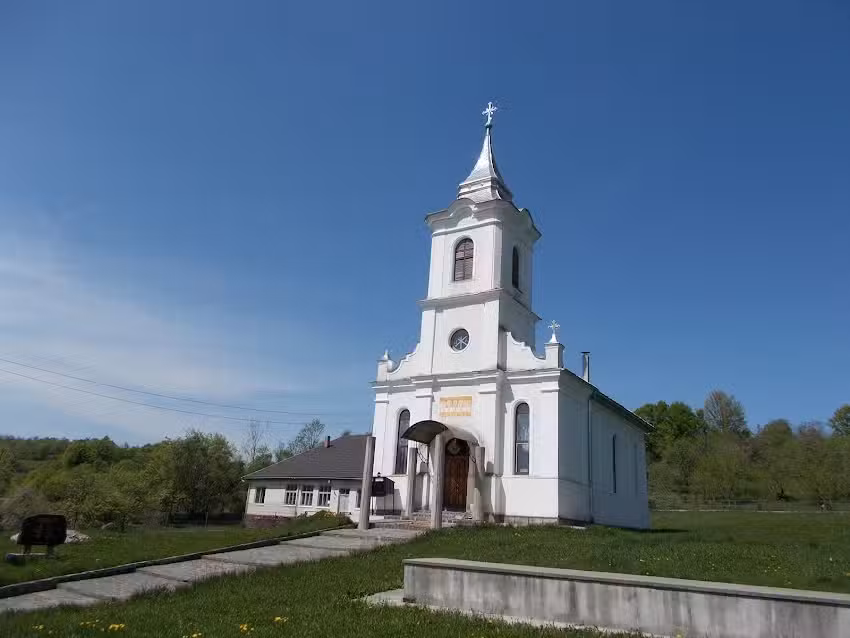 Biserica de zid &rdquo;Sf. Arhangheli&rdquo; din Fr&acirc;ncenii Boiului