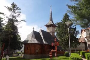 Biserica din lemn (maramureșeană)