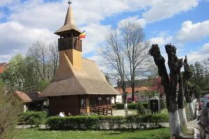 Biserica din lemn Naşterea Maicii Domnului