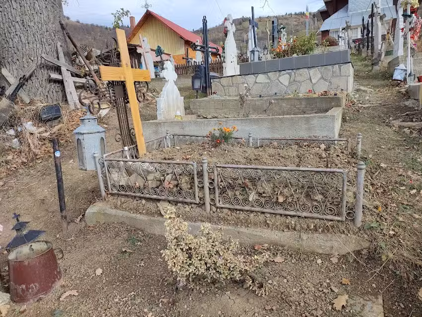 Biserica din satul Grozăvești