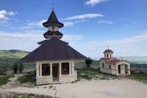 Biserica dintr-o piatră