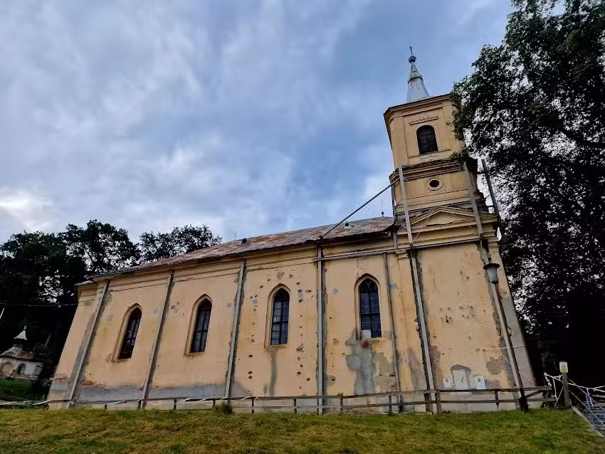 Biserica Greco-Catolică din cadrul Mănăstirii Nicula