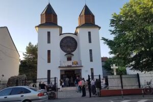Biserica Greco-Catolică Naşterea Sfintei Fecioare Maria