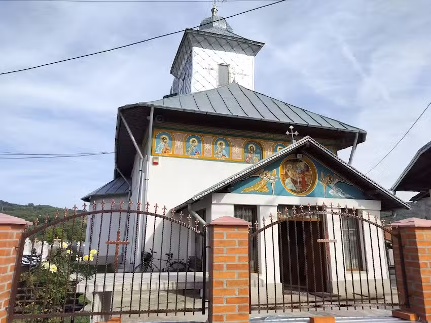 Biserica Hartiesti &ndash; Hram Nasterea Maicii Domnului