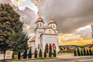 Biserica &Icirc;nălțarea Sfintei Cruci