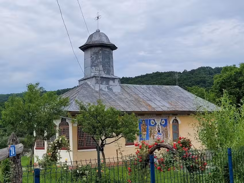 Biserica Izvorașu