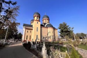 Biserica „Izvorul Tămăduirii” Bacău