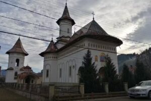 Biserica Izvorul Tămăduirii din Câmpulung Moldovenesc