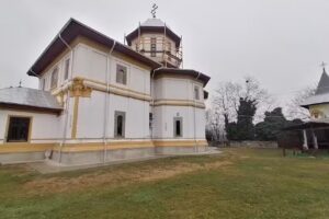 Biserica M&acirc;năstirea