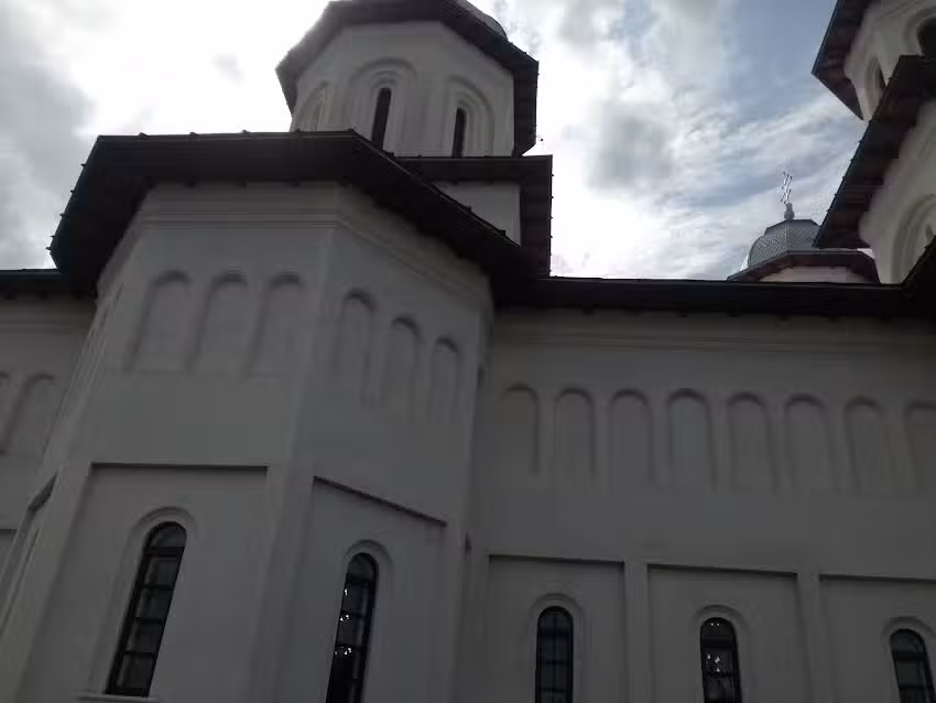Biserica Marina