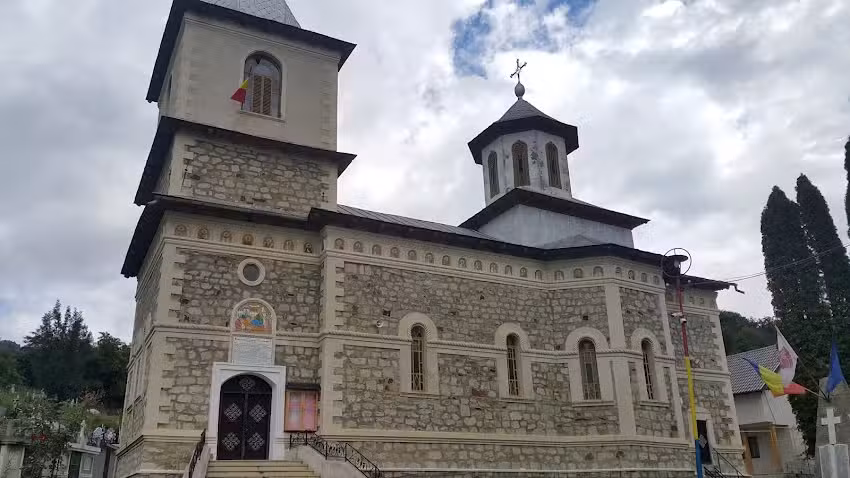 Biserica Nasterea Maicii Domnului