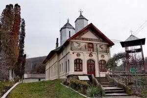 Biserica „Nașterea Maicii Domnului”