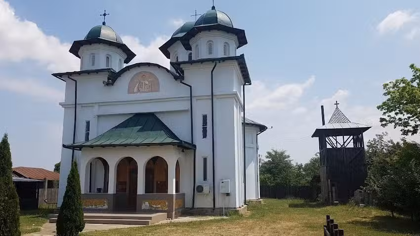 Biserica Nouă P&acirc;rvu Roșu