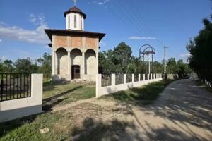 Biserica noua Scurtu-Slavesti