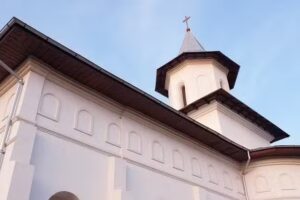 Biserica nouă &bdquo;Sfinții Arhangheli&ldquo; Berești-Sat