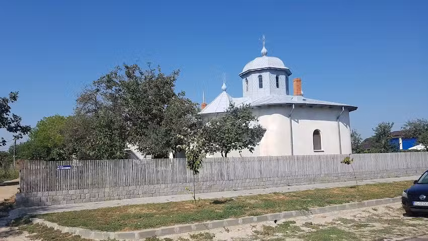 Biserica ortodoxă Adormirea Maicii Domnului din Greci