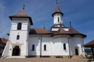 Biserică ortodoxă, cu hramul Adormirea Maicii Domnului