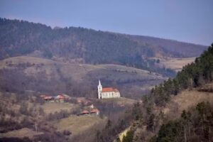 Biserica Ortodoxă Cuvioasa Parascheva &ndash; Inuri