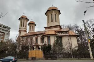 Biserica Ortodoxă &bdquo;&Icirc;nălțarea Sfintei Cruci&rdquo; și &bdquo;Sf. Ap. Bartolomeu&rdquo;