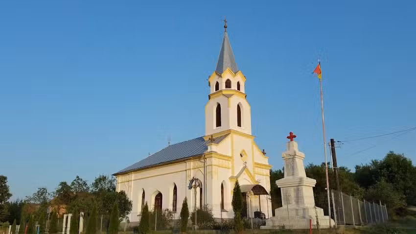 Biserica Ortodoxă Luna de Jos