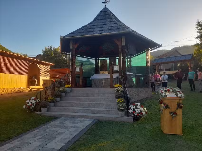 Biserica Ortodoxă &bdquo;Nașterea Sf&acirc;ntului Ioan Botezatorul &bdquo;