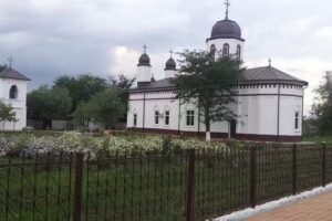 Biserica Ortodoxa Săveni