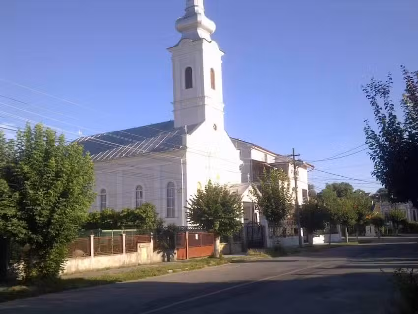 Biserica ortodoxă Sf. Arhangheli Mihail şi Gavril