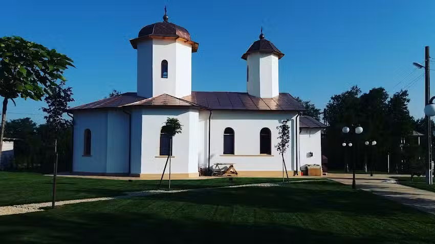 Biserica Ortodoxă Sf. Mare Mucenic Gheorghe S&acirc;mbăta Nouă