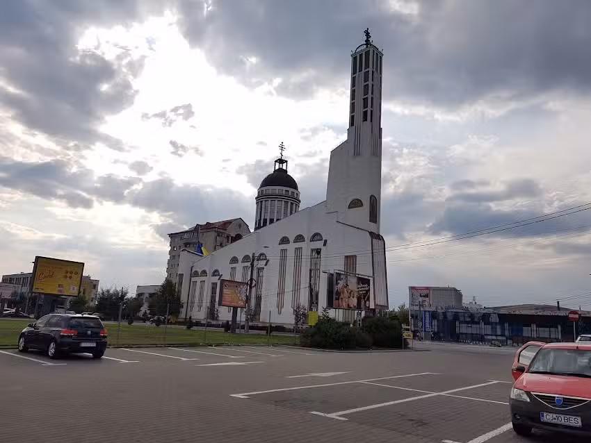 Biserica Ortodoxă Sf&acirc;nta Treime