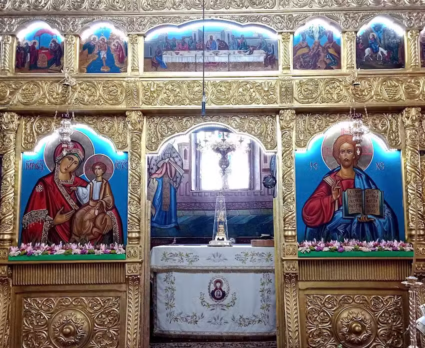 Biserica Ortodoxă Sf&acirc;ntul Gheorghe și Sfinții Arhangheli Mihail și Gavril