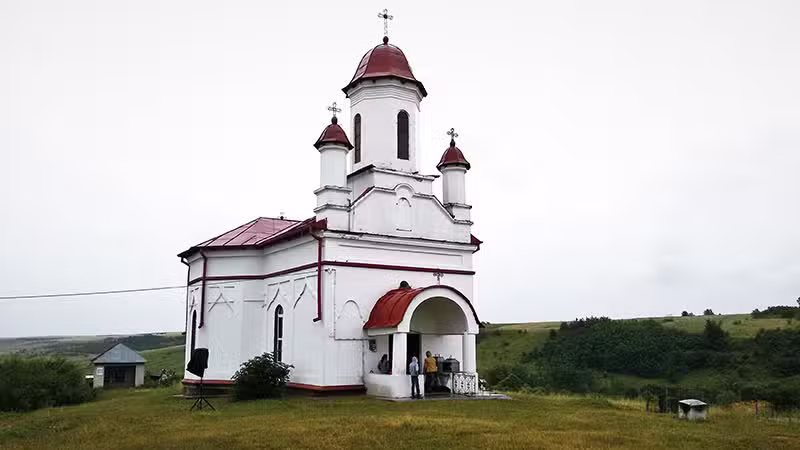 Biserica Ortodoxă &bdquo;Sf&acirc;ntul Ierarh Nicolae&rdquo;
