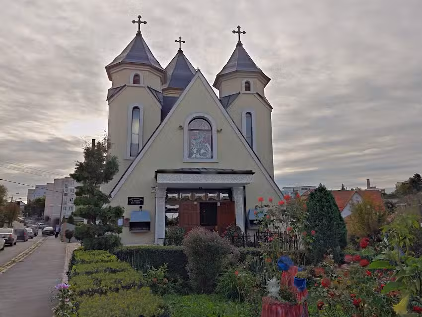 Biserica Ortodoxă &bdquo;Sf&acirc;ntul Mare Mc. Gheorghe&rdquo;