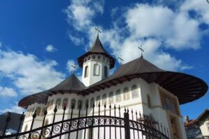 Biserica Ortodoxa Sfântul Mare Mucenic Dumitru