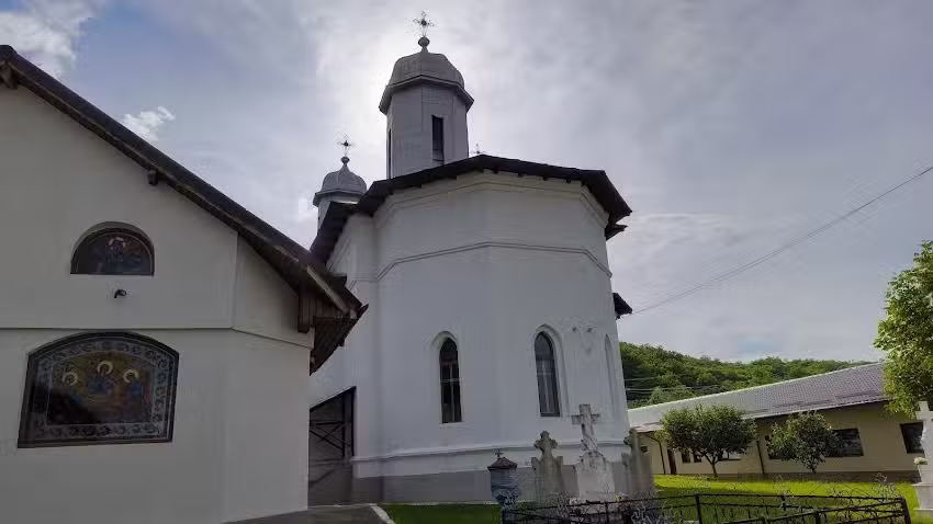 Biserica Ortodoxă &bdquo;Sf&acirc;ntul Nicolae&rdquo;